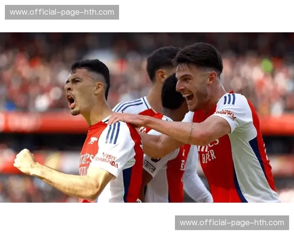 阿尔特塔拥抱哈弗茨，联赛杯晋级后的激情庆祝